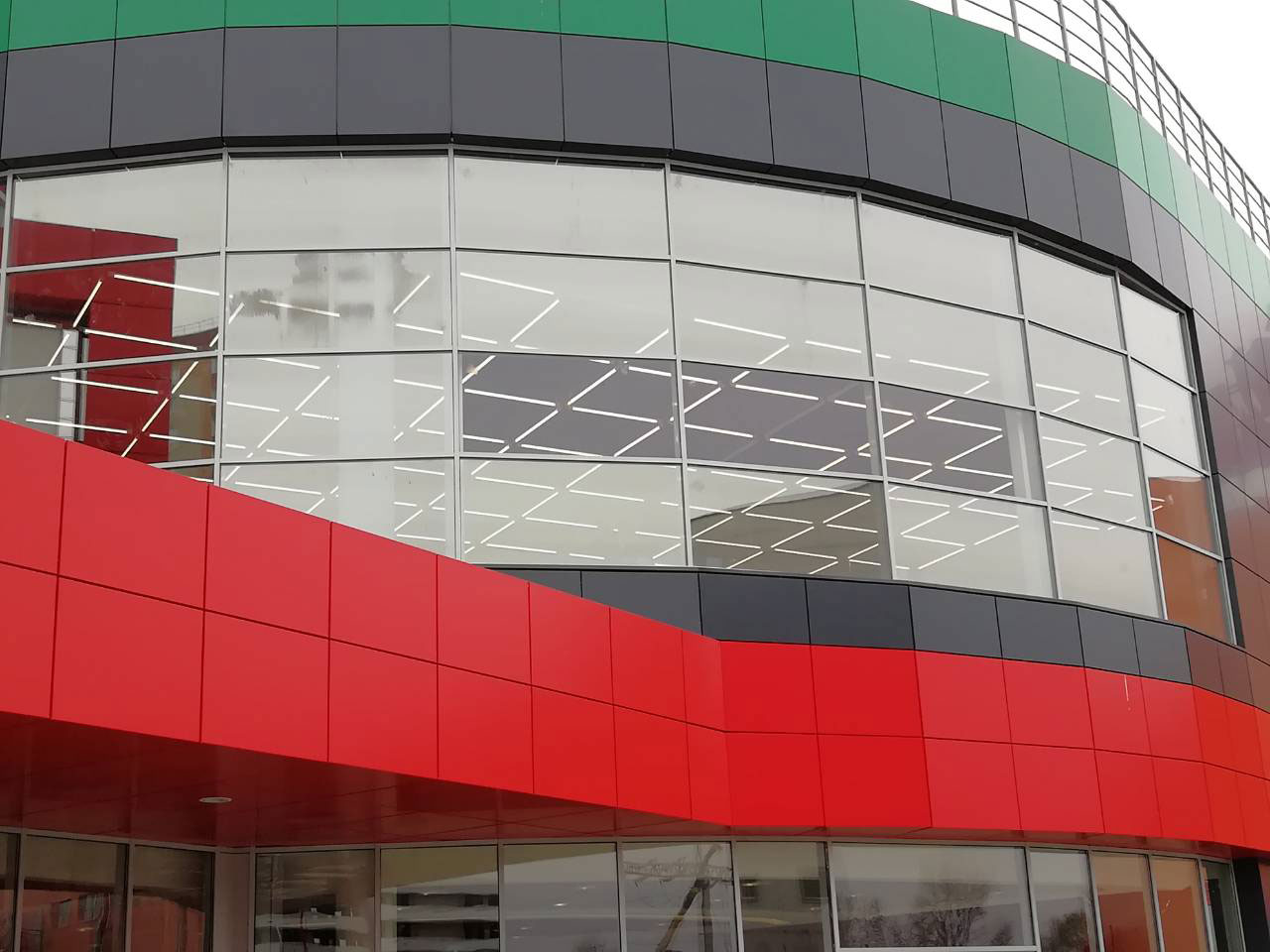 Декоративне тонування вікон - стильний дизайн та приватність для вашого простору